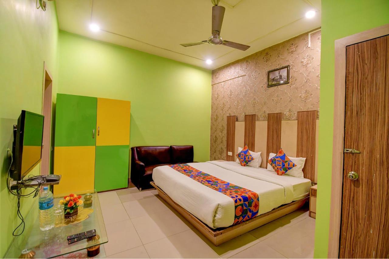 Fabhotel Prime Rockstar Suites コルカタ エクステリア 写真