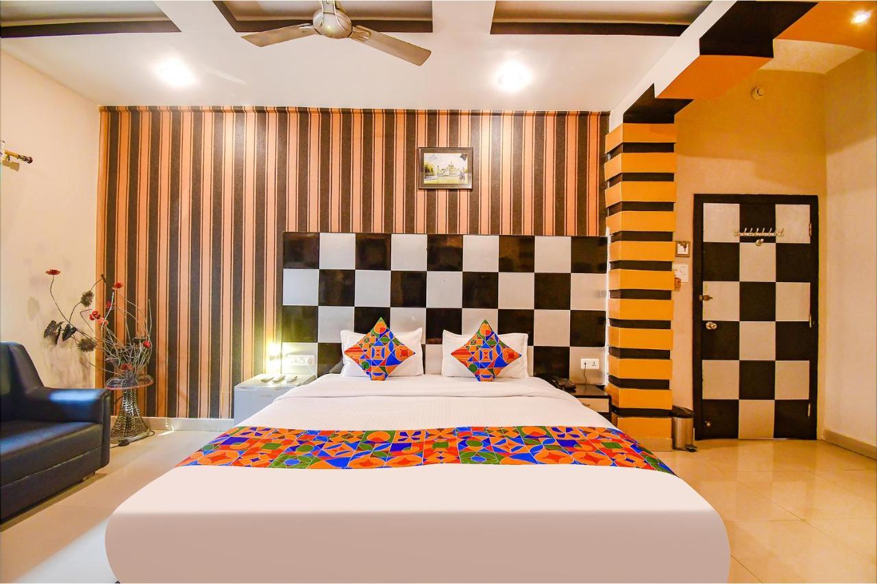 Fabhotel Prime Rockstar Suites コルカタ エクステリア 写真